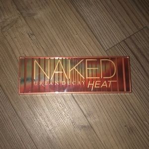 Urban Decay Naked Heat Palette
